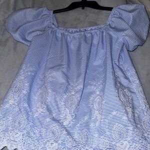 Cute baby blue top